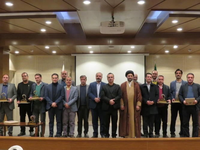 مراسم تجلیل از برگزیدگان پژوهشی دانشگاه دامغان، به مناسبت هفته پژوهش