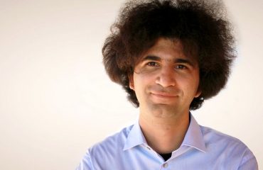 مقاله دکتر محمد اکبرپور استاد دانشگاه استنفورد به عنوان بهترین مقاله کنفرانس بین المللی اقتصاد و علوم کامپیوتر انتخاب شد