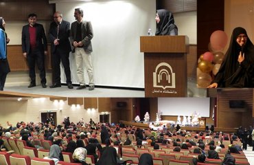 همزمان با آغاز هفته بزرگداشت مقام زن و روز تکريم مادران، مراسم تقدير از مقام والاي زن در دانشگاه دامغان برگزار شد